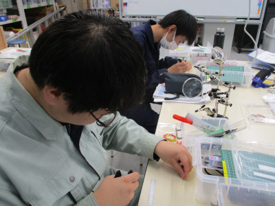 1020リード線加工1